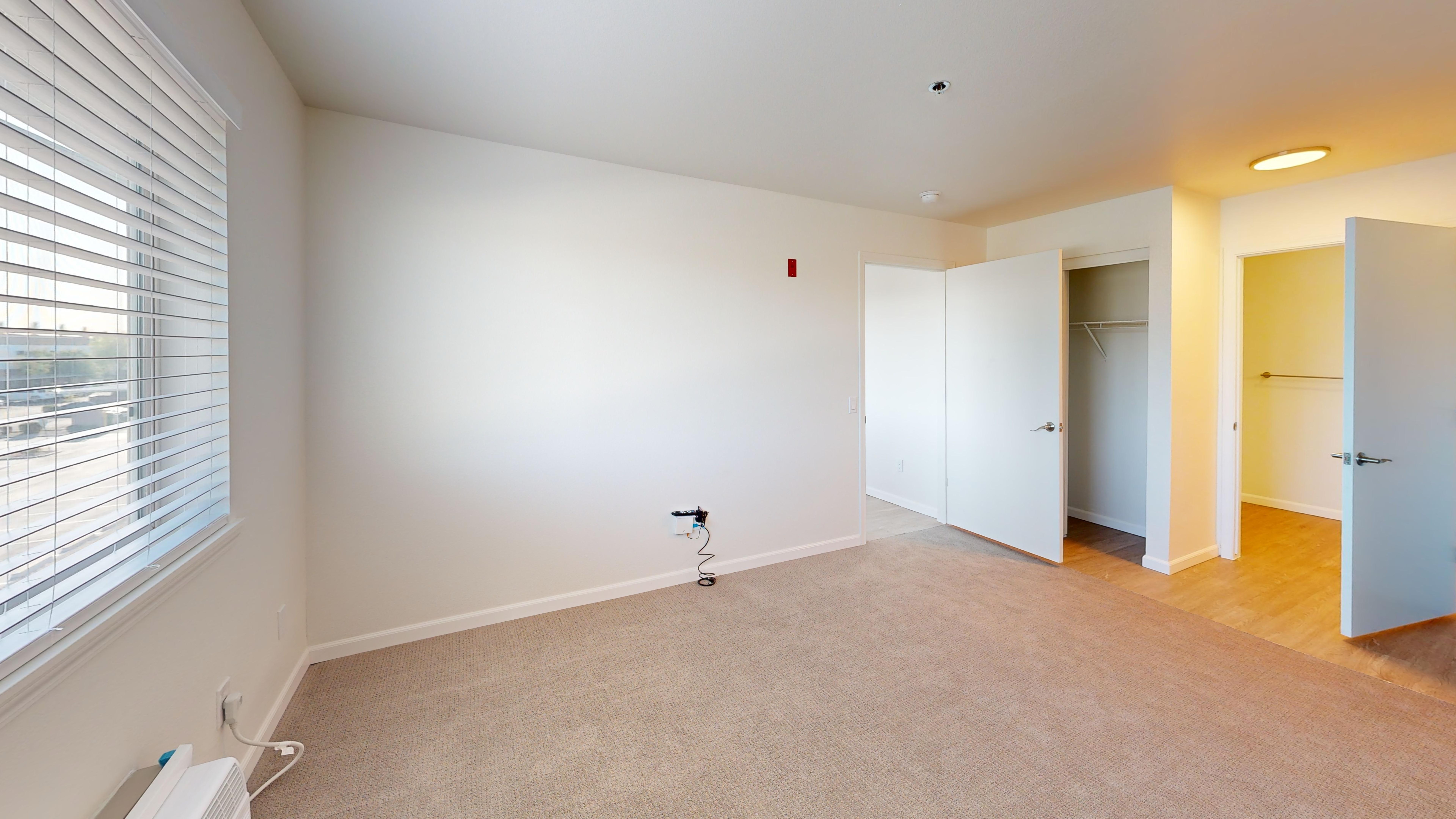 Vista-del-Rio-IL-1-bed-685-sqft-Bedroom