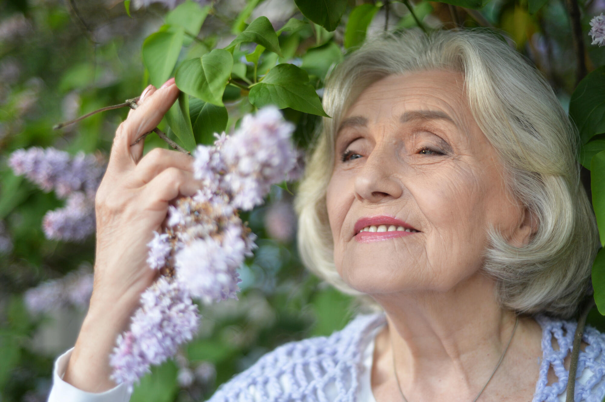 Sensory Grounding Techniques Seniors in Peoria, AZ Can Practice for Calm